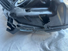 Load image into Gallery viewer, Frontscheinwerfer Ford Ranger 13W030NB Links Scheinwerfer Headlight SCH4339230156za