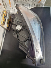 Laden Sie das Bild in den Galerie-Viewer, Frontscheinwerfer BMW 2 F45 F46 7214903 Links Scheinwerfer Headlight SCH4342215897yb