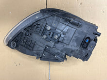 Laden Sie das Bild in den Galerie-Viewer, Frontscheinwerfer Porsche Cayenne 7P5941031BA Xenon Links Scheinwerfer Headlight SCH4343041475hv