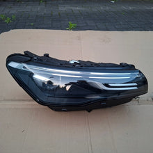 Laden Sie das Bild in den Galerie-Viewer, Frontscheinwerfer VW 57L941060 Rechts Scheinwerfer Headlight SCH4350400854tk