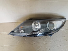 Laden Sie das Bild in den Galerie-Viewer, Frontscheinwerfer Kia Sportage 92101-3U250 Links Scheinwerfer Headlight SCH4356814725nd