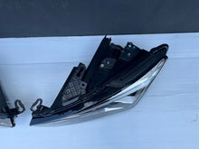 Load image into Gallery viewer, Frontscheinwerfer Seat Tarraco 5FJ941008H 5FJ941007H LED Ein Satz Headlight SCH4357839664us