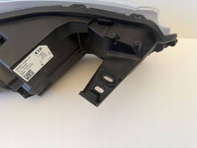 Laden Sie das Bild in den Galerie-Viewer, Frontscheinwerfer Renault Zoe 260609388R Links Scheinwerfer Headlight SCH4368797976sw