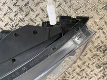 Laden Sie das Bild in den Galerie-Viewer, Frontscheinwerfer Kia Ceed 92102-J7500 Rechts Scheinwerfer Headlight SCH4373462272nd