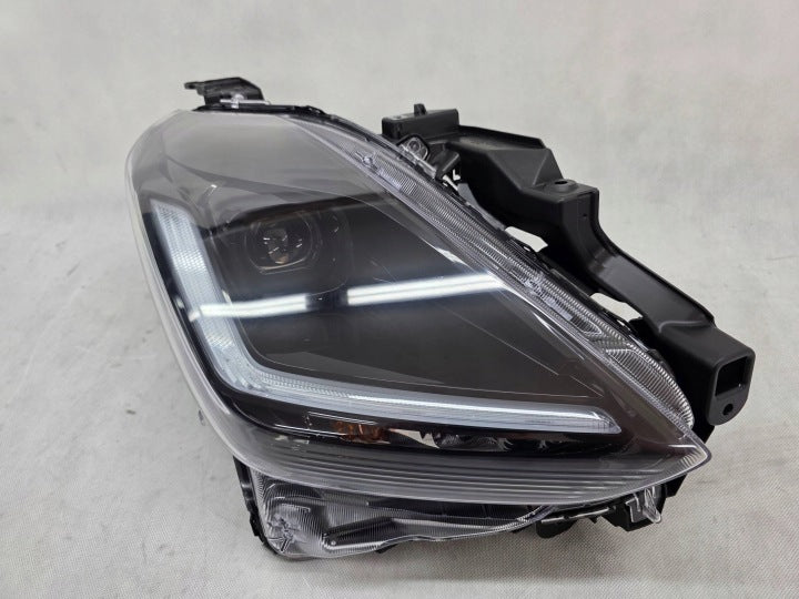 Frontscheinwerfer Suzuki Swift I 148R00 SP148R00 Rechts Scheinwerfer Headlight SCH4374389971dy