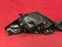 Laden Sie das Bild in den Galerie-Viewer, Frontscheinwerfer Toyota Yaris OD-158 Ein Satz Scheinwerfer Headlight SCH4386194724ww