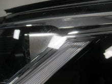 Laden Sie das Bild in den Galerie-Viewer, Frontscheinwerfer Audi Q3 83A941033 LED Links Scheinwerfer Headlight SCH4394299837fh