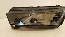 Laden Sie das Bild in den Galerie-Viewer, Frontscheinwerfer Skoda Octavia I 5E4941015A LED Links Scheinwerfer Headlight SCH4398817508gt