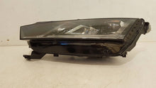 Laden Sie das Bild in den Galerie-Viewer, Frontscheinwerfer Skoda Octavia I 5E4941015A LED Links Scheinwerfer Headlight SCH4398817508gt