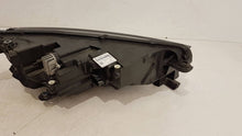 Laden Sie das Bild in den Galerie-Viewer, Frontscheinwerfer Skoda Octavia I 5E4941015A LED Links Scheinwerfer Headlight SCH4398817508gt