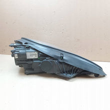 Laden Sie das Bild in den Galerie-Viewer, Frontscheinwerfer Porsche Macan 95B941031BE Links Scheinwerfer Headlight SCH4399405420wd
