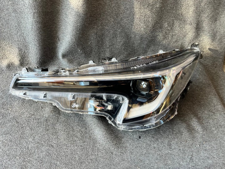 Frontscheinwerfer Toyota Corolla 81150-02X10 Links Scheinwerfer Headlight SCH4403403768he