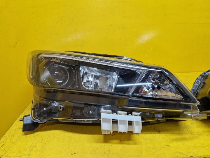 Frontscheinwerfer Nissan Leaf 26060-5 26010-5SHOA Ein Satz Headlight SCH4407080277ot