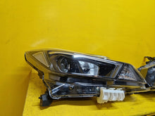 Laden Sie das Bild in den Galerie-Viewer, Frontscheinwerfer Nissan Leaf 26060-5 26010-5SHOA Ein Satz Headlight SCH4407080277ot