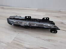 Laden Sie das Bild in den Galerie-Viewer, Frontscheinwerfer BMW 7 9879936-13 Rechts Scheinwerfer Headlight SCH4408363956fe