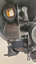Laden Sie das Bild in den Galerie-Viewer, Frontscheinwerfer Mazda 3 BDG7-51040 Links Scheinwerfer Headlight SCH4409196371xs