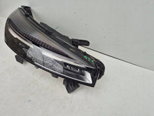 Laden Sie das Bild in den Galerie-Viewer, Frontscheinwerfer Renault Clio I V 260103507R 149R006600 Rechts Headlight SCH4419028691nr