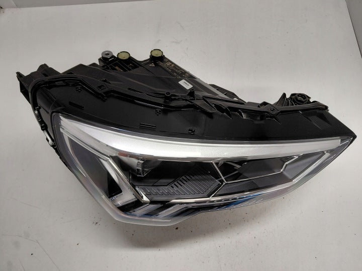 Frontscheinwerfer Audi Q3 83A941034 Rechts Scheinwerfer Headlight SCH4424524133zf