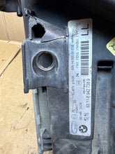 Laden Sie das Bild in den Galerie-Viewer, Frontscheinwerfer BMW E91 E90 7121249 Rechts Scheinwerfer Headlight SCH4429971778nx