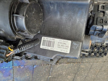 Laden Sie das Bild in den Galerie-Viewer, Frontscheinwerfer Kia Sportage 921023U250 Rechts Scheinwerfer Headlight SCH4437220168dk