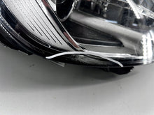 Laden Sie das Bild in den Galerie-Viewer, Frontscheinwerfer Audi A3 8V0941006E Xenon Rechts Scheinwerfer Headlight SCH4438642188bl