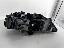 Laden Sie das Bild in den Galerie-Viewer, Frontscheinwerfer Audi A3 8V0941006E Xenon Rechts Scheinwerfer Headlight SCH4438642188bl
