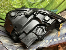 Load image into Gallery viewer, Frontscheinwerfer VW Multivan 7E1941036A 90079563 LED Rechts Headlight SCH4439437385di
