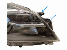 Load image into Gallery viewer, Frontscheinwerfer Toyota Yaris 811300DA60 Rechts Scheinwerfer Headlight SCH4440358815ct