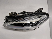Laden Sie das Bild in den Galerie-Viewer, Frontscheinwerfer Mercedes-Benz W176 A1769068900 Links Scheinwerfer Headlight SCH4441009277hh