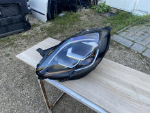 Laden Sie das Bild in den Galerie-Viewer, Frontscheinwerfer Ford Puma 1TB-13E015-EH Links Scheinwerfer Headlight SCH4447300257vh