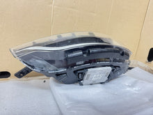 Load image into Gallery viewer, Frontscheinwerfer Kia Soul 92101J2 Links Scheinwerfer Headlight SCH4450772996nc