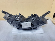 Load image into Gallery viewer, Frontscheinwerfer Kia Soul 92101J2 Links Scheinwerfer Headlight SCH4450772996nc