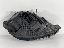 Laden Sie das Bild in den Galerie-Viewer, Frontscheinwerfer Mercedes-Benz Cla X118 C118 A1189062500 Links Headlight SCH4455744647vt