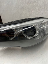 Laden Sie das Bild in den Galerie-Viewer, Frontscheinwerfer BMW F11 F10 7317131-09 Links Scheinwerfer Headlight SCH4467819728eq