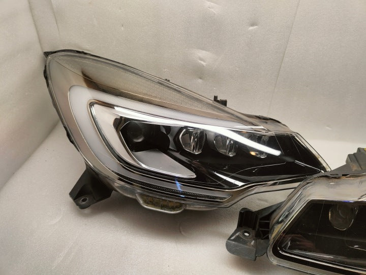 Frontscheinwerfer Citroën Ds3 89908458 89909111 Xenon Ein Satz Headlight SCH4475954359ws