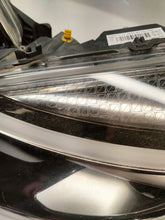 Laden Sie das Bild in den Galerie-Viewer, Frontscheinwerfer Citroën Ds3 89908458 89909111 Xenon Ein Satz Headlight SCH4475954359ws