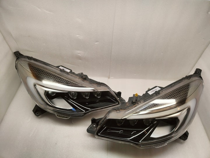 Frontscheinwerfer Citroën Ds3 89908458 89909111 Xenon Ein Satz Headlight SCH4475954359ws