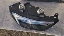 Laden Sie das Bild in den Galerie-Viewer, Frontscheinwerfer Audi A1 82A941034D Full LED Rechts Scheinwerfer Headlight SCH4510963548pr
