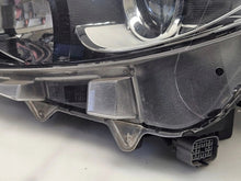Laden Sie das Bild in den Galerie-Viewer, Frontscheinwerfer Mazda II B45A51040 Links Scheinwerfer Headlight SCH4529032269eg