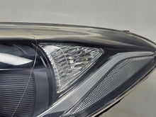 Laden Sie das Bild in den Galerie-Viewer, Frontscheinwerfer Mazda II B45A51040 Links Scheinwerfer Headlight SCH4529032269eg