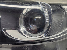 Laden Sie das Bild in den Galerie-Viewer, Frontscheinwerfer Mazda II B45A51040 Links Scheinwerfer Headlight SCH4529032269eg