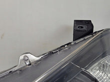 Laden Sie das Bild in den Galerie-Viewer, Frontscheinwerfer Mazda II B45A51040 Links Scheinwerfer Headlight SCH4529032269eg