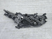 Laden Sie das Bild in den Galerie-Viewer, Frontscheinwerfer Toyota Yaris K6446 Links Scheinwerfer Headlight SCH4536762581il