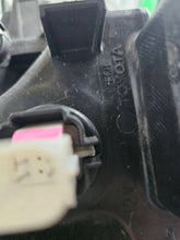 Laden Sie das Bild in den Galerie-Viewer, Frontscheinwerfer Toyota Yaris K6446 Links Scheinwerfer Headlight SCH4536762581il