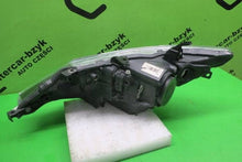 Load image into Gallery viewer, Frontscheinwerfer Toyota Auris 8111002E20 Rechts Scheinwerfer Headlight SCH4541749649tv