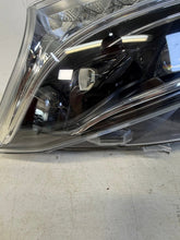 Laden Sie das Bild in den Galerie-Viewer, Frontscheinwerfer Mercedes-Benz Vito W447 A4479061801 Links Headlight SCH4545031124bp