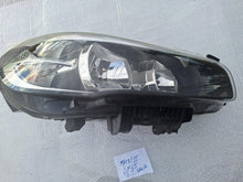 Laden Sie das Bild in den Galerie-Viewer, Frontscheinwerfer BMW F45 F46 7422574 Rechts Scheinwerfer Headlight SCH4555530456pm