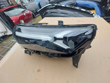 Laden Sie das Bild in den Galerie-Viewer, Frontscheinwerfer Dacia Duster 260603515R Links Scheinwerfer Headlight SCH4556143473og