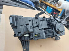 Laden Sie das Bild in den Galerie-Viewer, Frontscheinwerfer Dacia Duster 260603515R Links Scheinwerfer Headlight SCH4556143473og