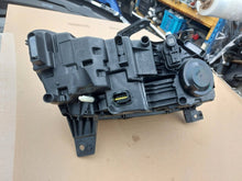 Laden Sie das Bild in den Galerie-Viewer, Frontscheinwerfer Dacia Duster 260603515R Links Scheinwerfer Headlight SCH4556143473og